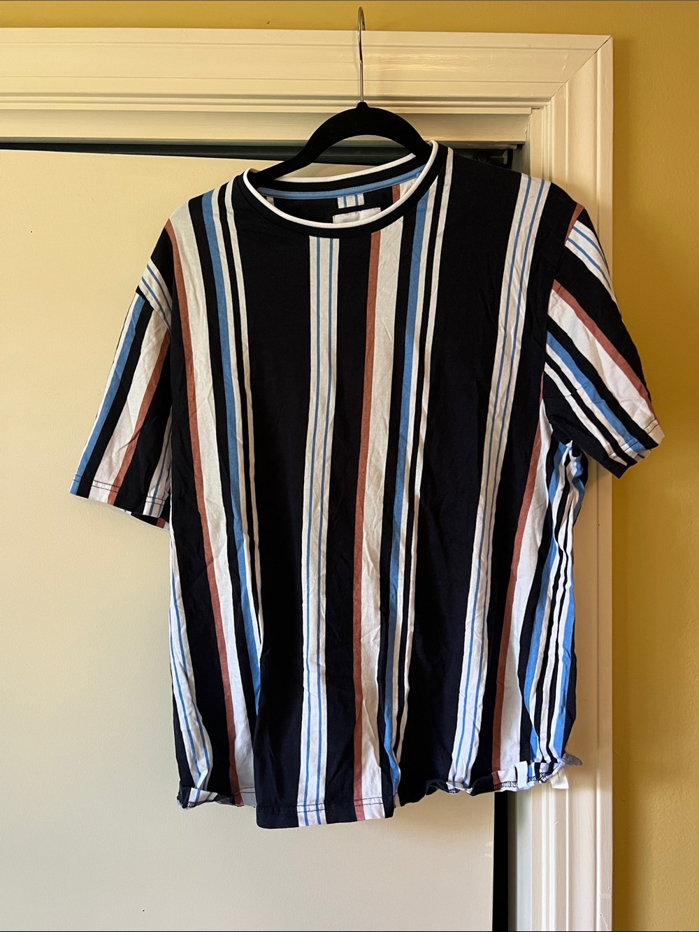 Men's Navy Multicolor Vertical Stripe Short-Sleeve Shirt